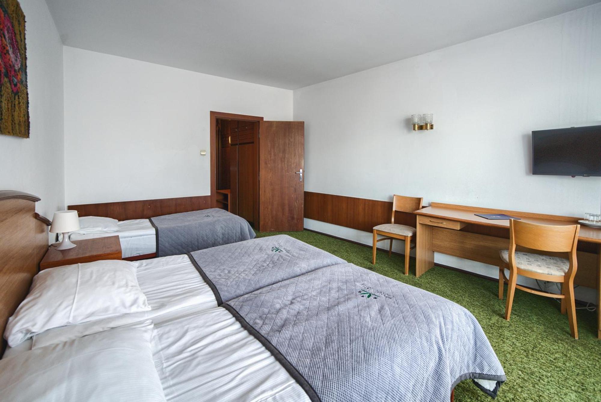 Zespol Tatry - Hotel Tatry I Budynek Turystyczny Murzasichle Ngoại thất bức ảnh